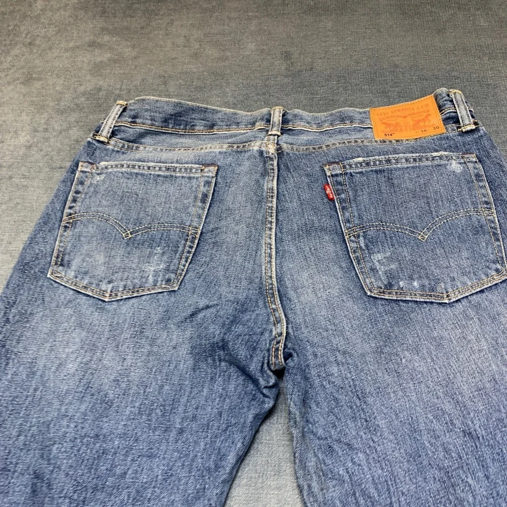 Levi's 514 Jeans Mens 36x30 Blue Denim Distressed Non Stretch Everyday Wear